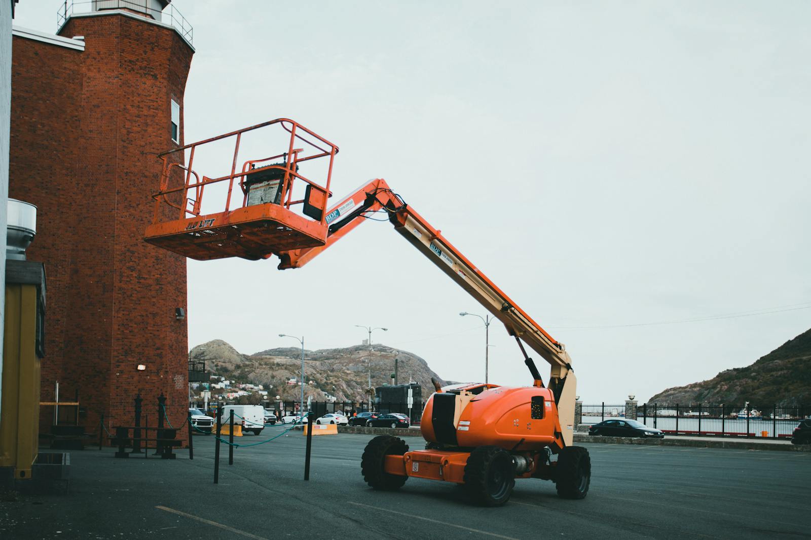 JLG 1850SJ — 58 m Teleskopik Platform